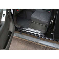 Nissan Navara (2006-) Накладки на дверные пороги 8шт