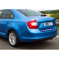 Skoda Rapid (2012-) Кромка крышки багажника нижняя